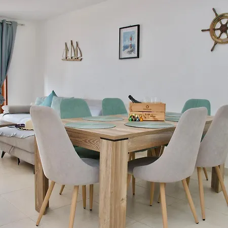 Apartament Capitain Beachside Haven *