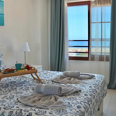 Apartament Capitain Beachside Haven